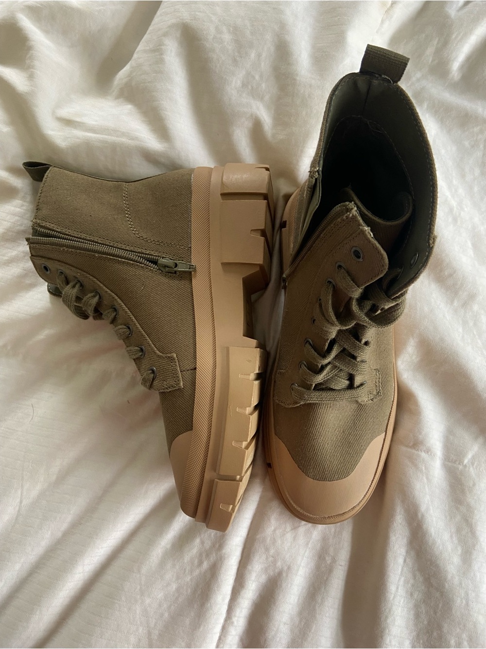 Chunky Lug Sole Combat Boots - Olive and Tan - Picture 2 of 6
